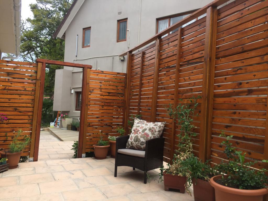 Rozenhof Guest Cottages George Buitenkant foto