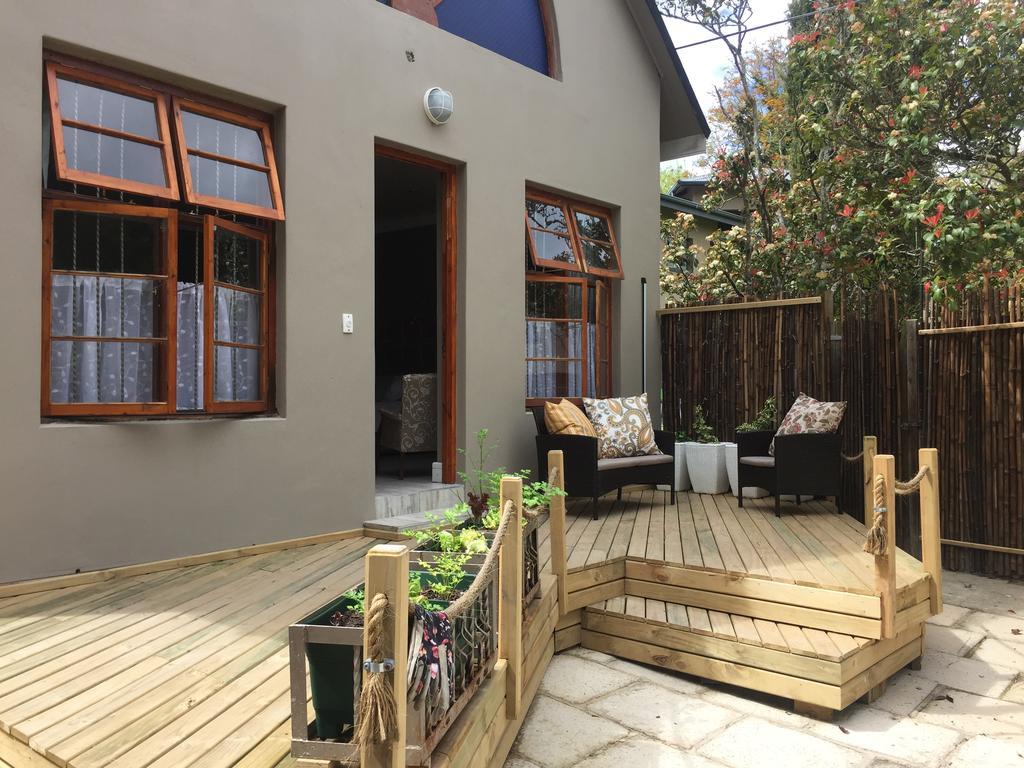 Rozenhof Guest Cottages George Buitenkant foto